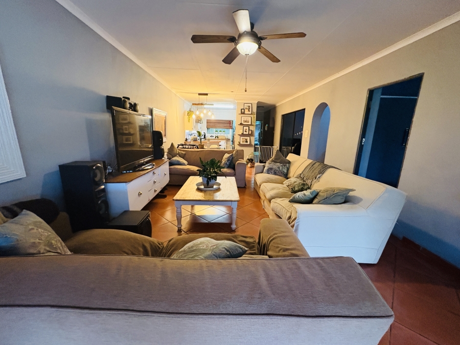 3 Bedroom Property for Sale in Ifafi North West